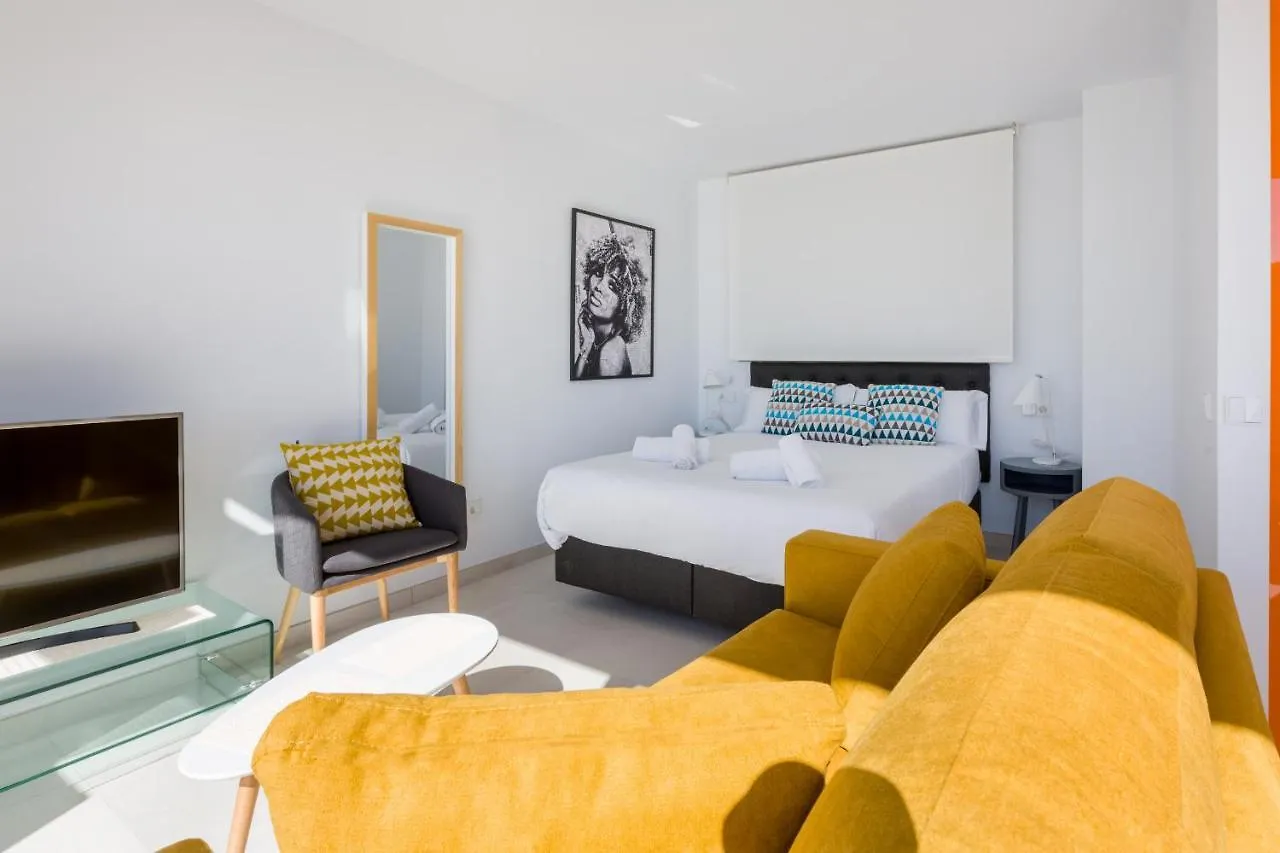 Seafront Boutique Calabeach Rincon De La Victoria La Cala Del Moral Апартаменты