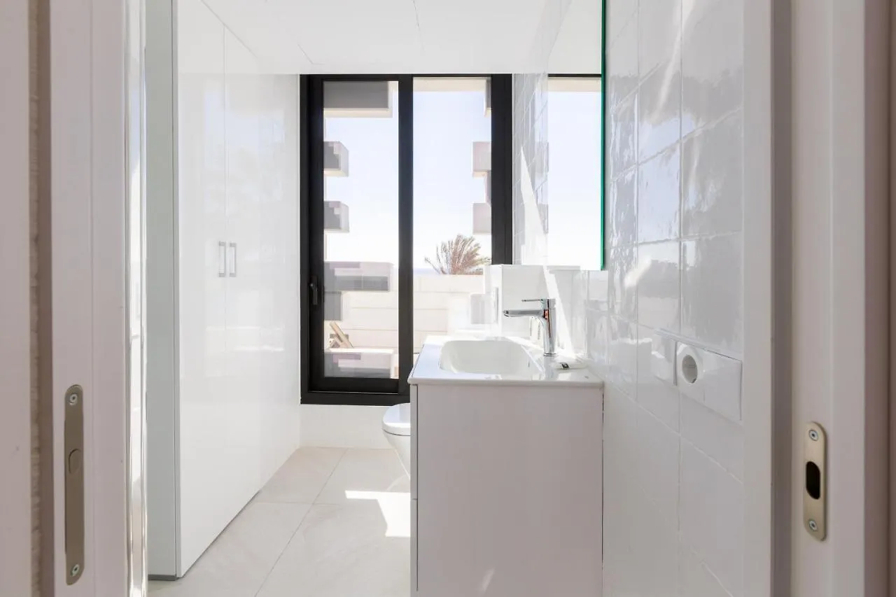 Seafront Boutique Calabeach Rincon De La Victoria La Cala Del Moral Апартаменты